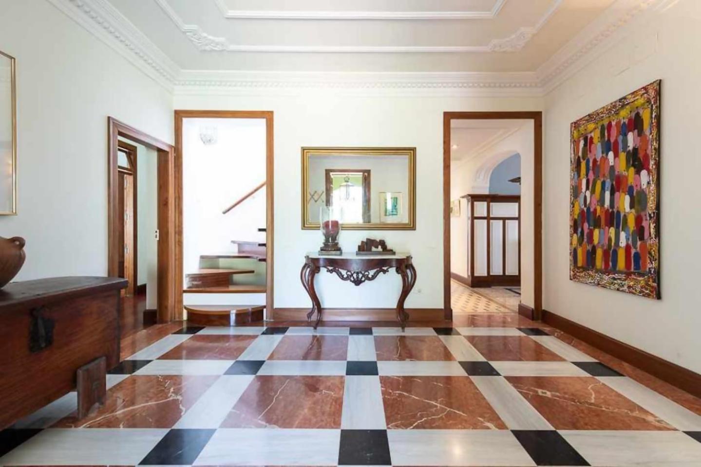 Amplia Villa De Lujo Con Piscina Climatizada ラスパルマス・デ・グランカナリア エクステリア 写真