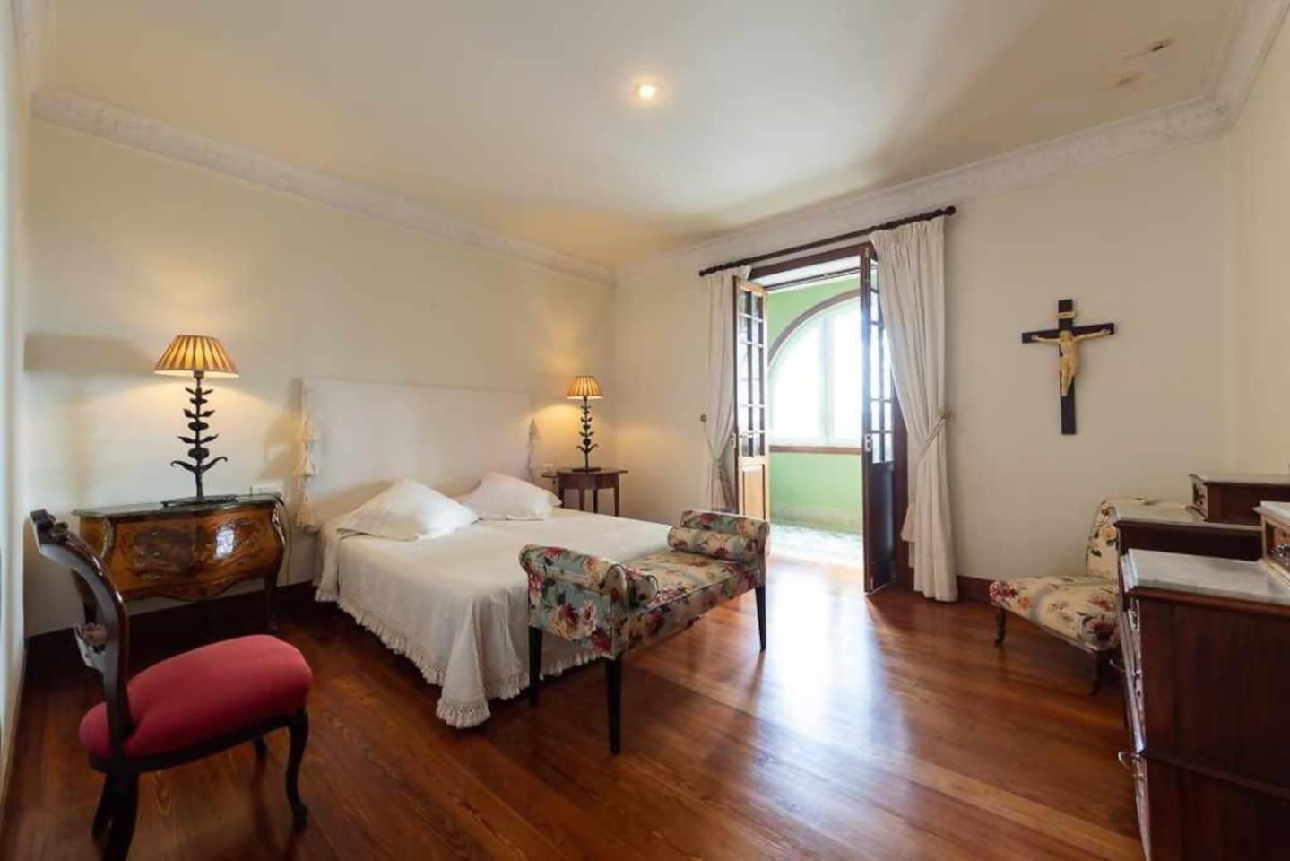 Amplia Villa De Lujo Con Piscina Climatizada ラスパルマス・デ・グランカナリア エクステリア 写真