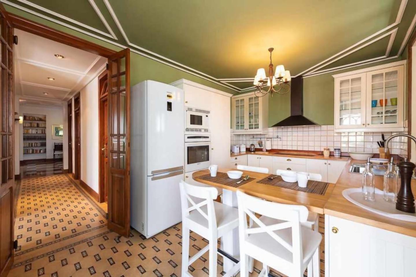 Amplia Villa De Lujo Con Piscina Climatizada ラスパルマス・デ・グランカナリア エクステリア 写真